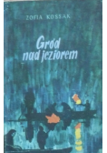 Gród nad jeziorem