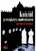Kościół przesiąknięty modernizmem