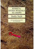 Kobieta która wpadła na drzwi