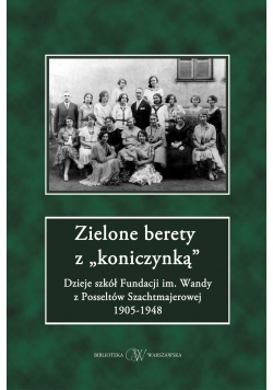 Zielone berety z koniczynką