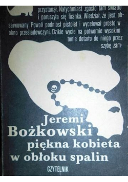 Piękna kobieta w obłoku spalin